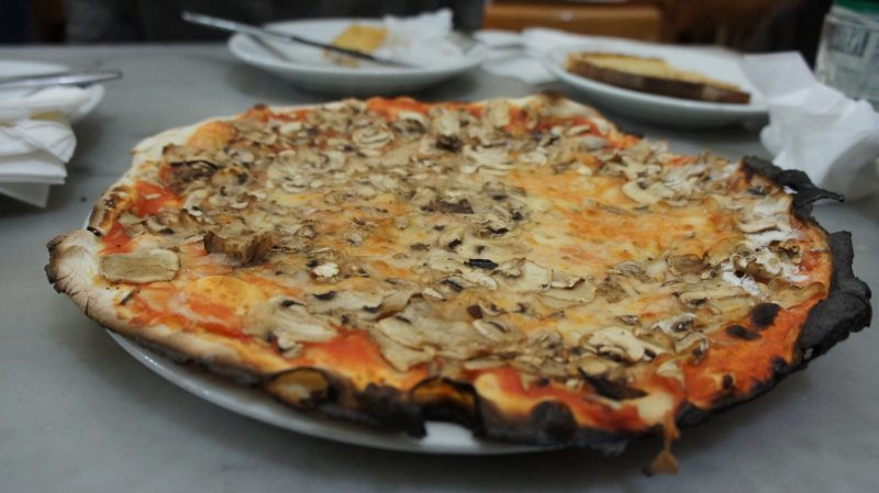 Best pizza in trastevere rome